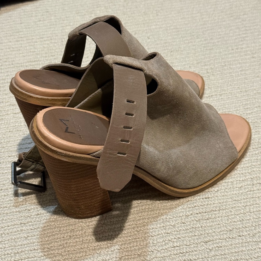 Women's Marc Fisher Tan Block Heel Sandals